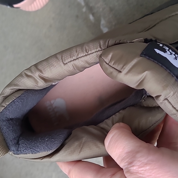 Sorel out n about puffy boots - Picture 13 of 14